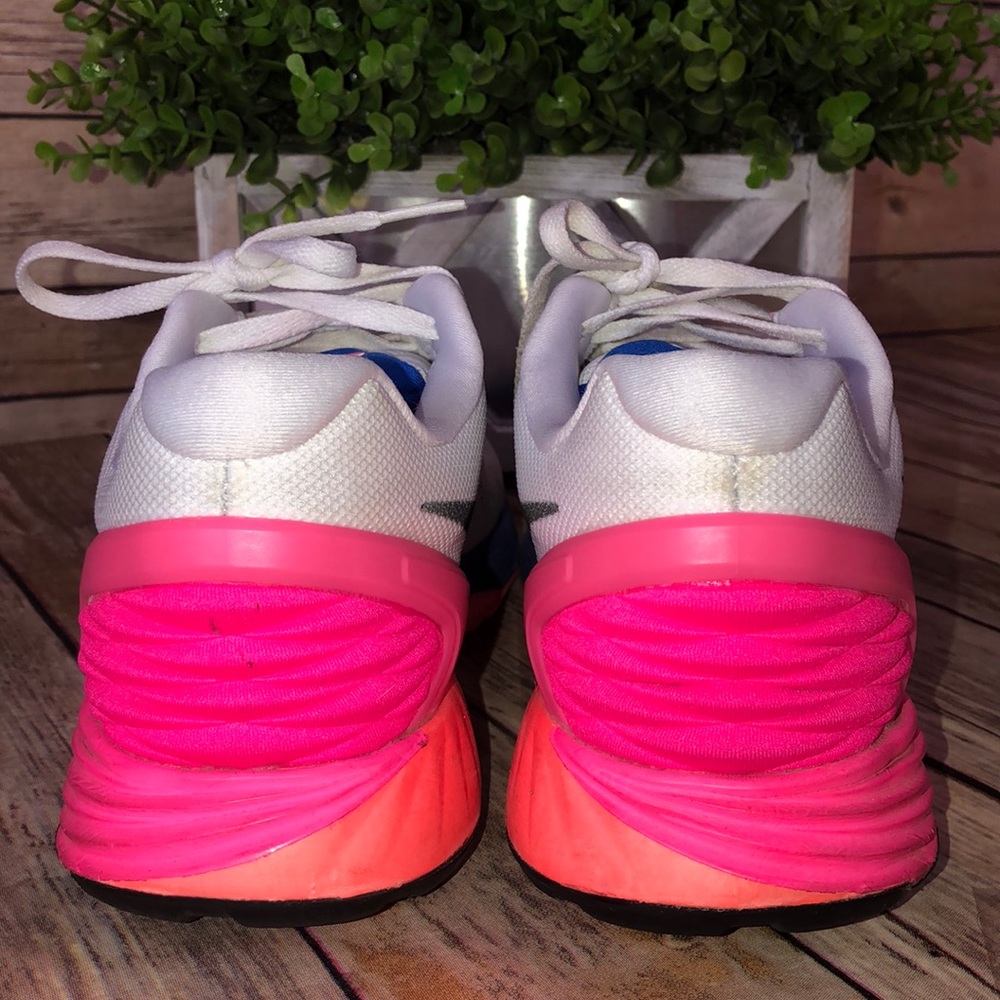 NIKE gym/running Shoes - Picture 4 of 6